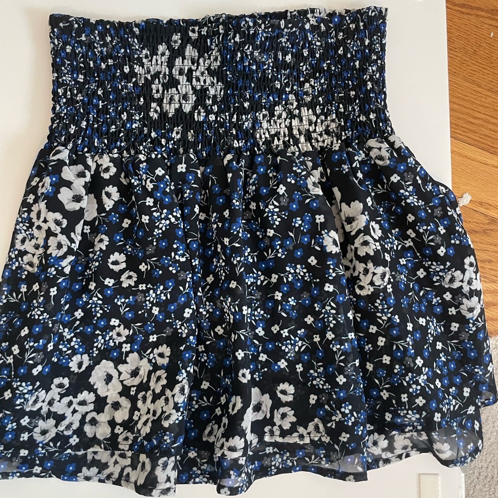 Aqua flower ruffle skirt